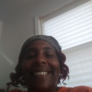 Meet your Posher, Kenyon